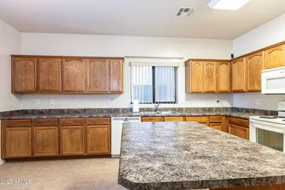 1442 E Saddlebrook Court, Casa Grande, AZ 85122 - Photo 9