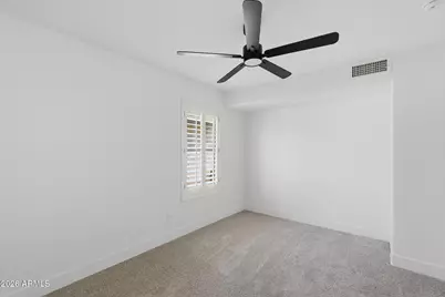 4716 E Lone Cactus Drive, Phoenix, AZ 85050 - Photo 21