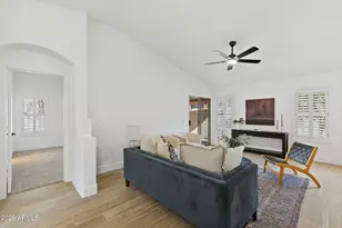 4716 E Lone Cactus Dr, Phoenix, AZ 85050 - Photo 7