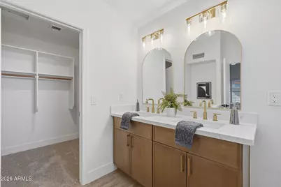 4716 E Lone Cactus Drive, Phoenix, AZ 85050 - Photo 21