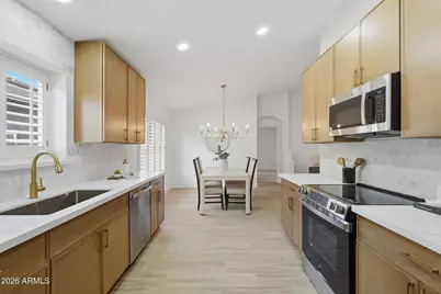 4716 E Lone Cactus Drive, Phoenix, AZ 85050 - Photo 13