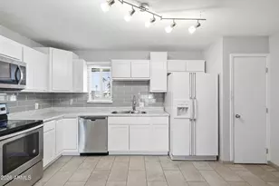 12216 N 107th Ave, Sun City, AZ 85351 - Photo 9