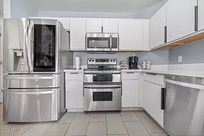 8830 N 20th Drive, Phoenix, AZ 85021 - Photo 3