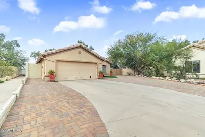 8830 N 20th Drive, Phoenix, AZ 85021 - Photo 9