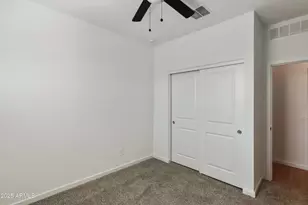 327 S San Gregorio Ln, Casa Grande, AZ 85194 - Photo 5