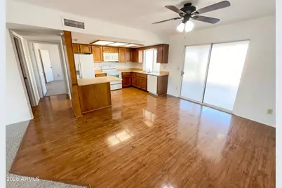 7324 W Sells Drive, Phoenix, AZ 85033 - Photo 7