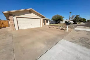 7324 W Sells Dr, Phoenix, AZ 85033 - Photo 1