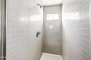 330 N 15th St, Phoenix, AZ 85006 - Photo 15