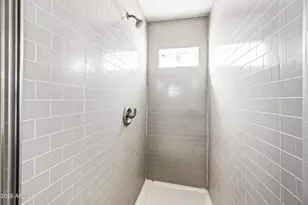 330 N 15th St, Phoenix, AZ 85006 - Photo 15