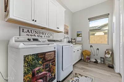 1966 E Indian Wells Drive, Gilbert, AZ 85298 - Photo 23