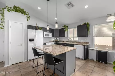 18631 N 5th Drive, Phoenix, AZ 85027 - Photo 9