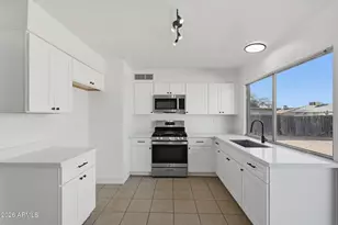 2012 W Romley Rd, Phoenix, AZ 85041 - Photo 9