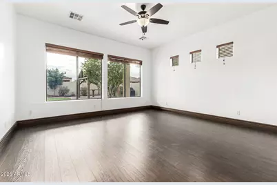 16111 W Glenrosa Avenue, Goodyear, AZ 85395 - Photo 19