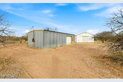 1366 E Cottonwood Lane, Huachuca City, AZ 85616 - Photo 41
