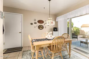 10422 W Roundelay Cir, Sun City, AZ 85351 - Photo 13