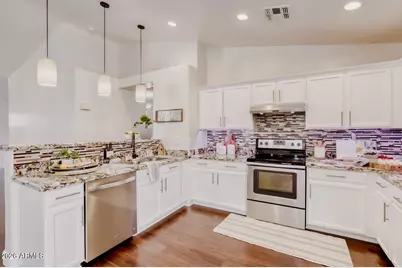 22006 N 34th Lane, Phoenix, AZ 85027 - Photo 9