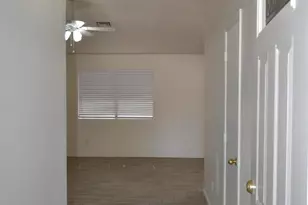 445 E Osage Ave, Apache Junction, AZ 85119 - Photo 3