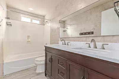 8051 W Mariposa Drive, Phoenix, AZ 85033 - Photo 15