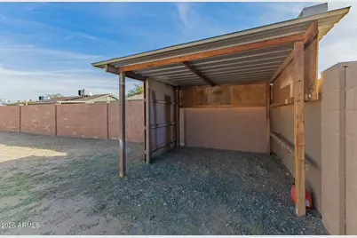 8051 W Mariposa Drive, Phoenix, AZ 85033 - Photo 17