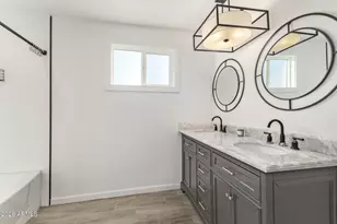 8051 W Mariposa Dr, Phoenix, AZ 85033 - Photo 11