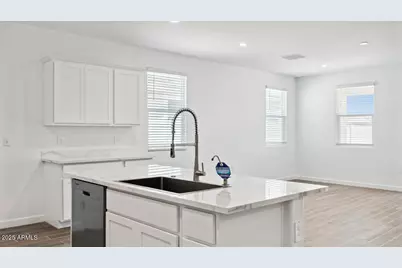 9177 S Hohokam Drive, Apache Junction, AZ 85120 - Photo 3