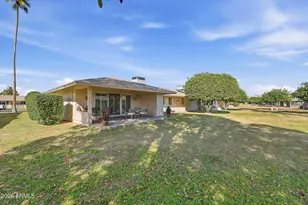 10438 W Saratoga Cir, Sun City, AZ 85351 - Photo 37