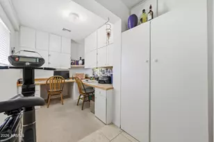 10438 W Saratoga Cir, Sun City, AZ 85351 - Photo 31