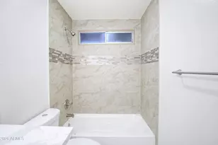 2924 West Myrtle Ave, Phoenix, AZ 85051 - Photo 25