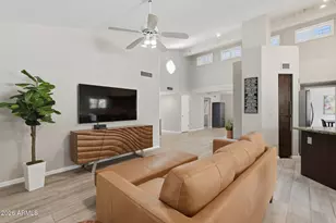 1020 E Desert Cove Ave, Phoenix, AZ 85020 - Photo 15