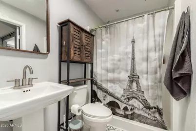 8201 W Country Gables Drive, Peoria, AZ 85381 - Photo 23