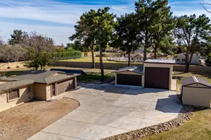 8201 W Country Gables Dr, Peoria, AZ 85381 - Photo 51