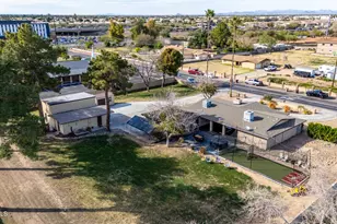 8201 W Country Gables Dr, Peoria, AZ 85381 - Photo 43