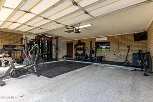 8201 W Country Gables Dr, Peoria, AZ 85381 - Photo 29