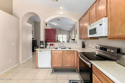 2537 W Novak Way W, Phoenix, AZ 85041 - Photo 27