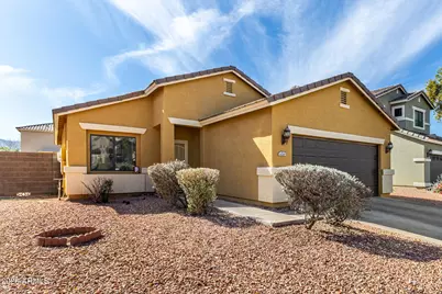 2537 W Novak Way W, Phoenix, AZ 85041 - Photo 5
