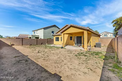 2537 W Novak Way W, Phoenix, AZ 85041 - Photo 9