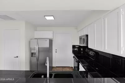 1124 E Rose Lane #3, Phoenix, AZ 85014 - Photo 11