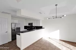 1124 E Rose Ln, Phoenix, AZ 85014 - Photo 9