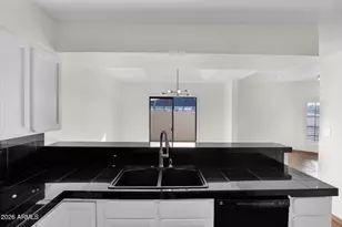 1124 E Rose Ln, Phoenix, AZ 85014 - Photo 13