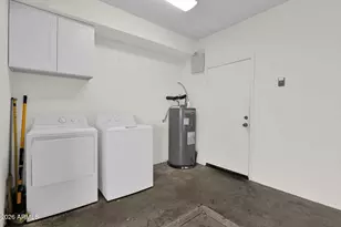 1124 E Rose Ln, Phoenix, AZ 85014 - Photo 31