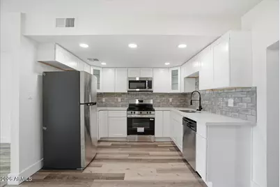 752 E Glade Avenue, Mesa, AZ 85204 - Photo 9
