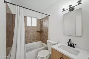 2824 E Chipman Rd, Phoenix, AZ 85040 - Photo 15