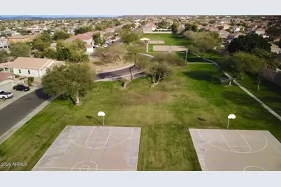 930 E Pedro Road, Phoenix, AZ 85042 - Photo 31