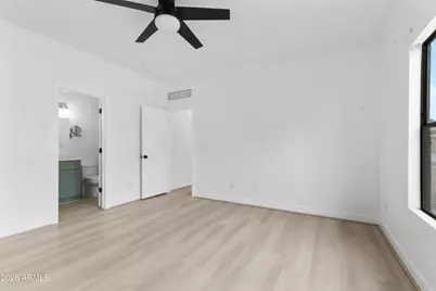 930 E Pedro Road, Phoenix, AZ 85042 - Photo 19