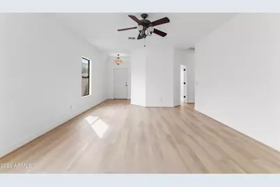 930 E Pedro Road, Phoenix, AZ 85042 - Photo 17