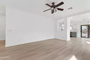 930 E Pedro Rd, Phoenix, AZ 85042 - Photo 7