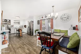 2047 N 54th Ln, Phoenix, AZ 85035 - Photo 11