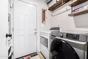 2047 N 54th Ln, Phoenix, AZ 85035 - Photo 25