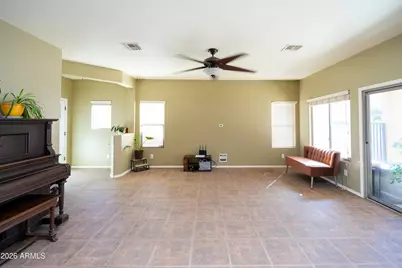 1054 Paso Robles Avenue, Sierra Vista, AZ 85635 - Photo 5