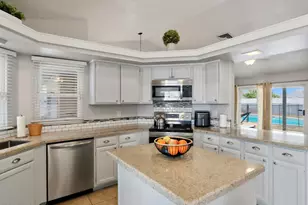 8045 W Columbine Dr, Peoria, AZ 85381 - Photo 7